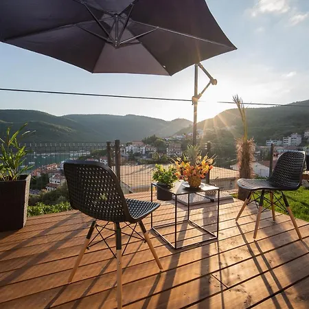 Sunset Apartment
